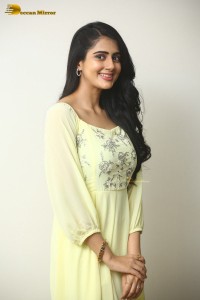 Indian Actress Gehna Sippy in a light yellow dress
