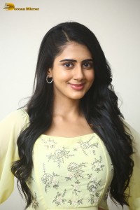 Indian Actress Gehna Sippy in a light yellow dress