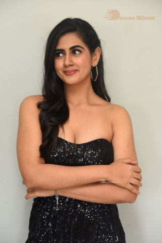 Telugu Actress Gehna Sippy dressed in black