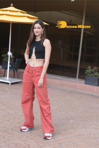 Deepika Padukone, Ananya Panday, Siddhant Chaturvedi, Dhairya Karwa and Shakun Batra promote 'Gehraiyaan'