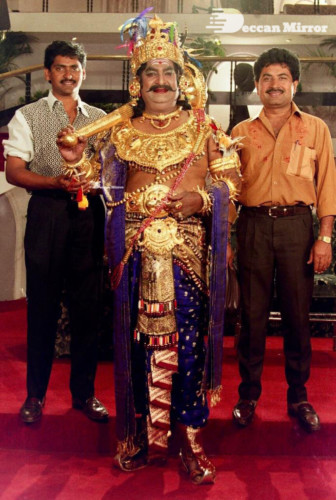 Stills from Ghatotkachudu shooting