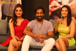 Telugu movie Ginna pre-teaser press meet attended by vishnu manchu and payal rajput and sunny leone