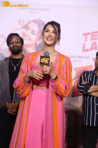 Ginna movie teaser launch with actors Manchu Vishnu and Payal Rajput and Sunny Leone