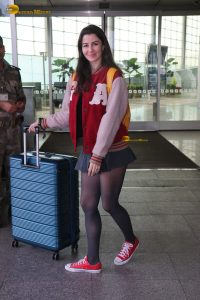 actress Giorgia Andriani chic look at mumbai airport