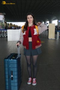 actress Giorgia Andriani chic look at mumbai airport