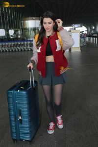 actress Giorgia Andriani chic look at mumbai airport