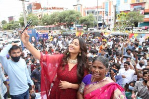 Actress Nivetha Pethuraj and YouTube personality Gangavva launch Gismat Restaurant at A.S.Rao Nagar