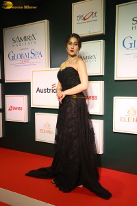 GlobalSpa Awards 2025 attended by Rekha, Sara Ali Khan, Pragya Jaiswal, and others