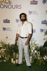 Global Peace Honours 2025 attended by Mukesh and Nita Ambani, Rakul Preet Singh, Ranveer Singh, Isha Koppikar, and others