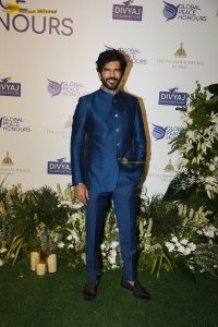 Global Peace Honours 2025 attended by Mukesh and Nita Ambani, Rakul Preet Singh, Ranveer Singh, Isha Koppikar, and others