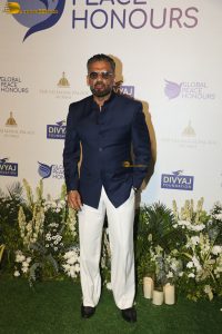 Global Peace Honours 2025 attended by Mukesh and Nita Ambani, Rakul Preet Singh, Ranveer Singh, Isha Koppikar, and others