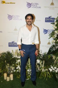 Global Peace Honours 2025 attended by Mukesh and Nita Ambani, Rakul Preet Singh, Ranveer Singh, Isha Koppikar, and others