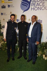 Global Peace Honours 2025 attended by Mukesh and Nita Ambani, Rakul Preet Singh, Ranveer Singh, Isha Koppikar, and others