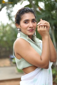 actress Gnaneswari Kandregula photoshoot