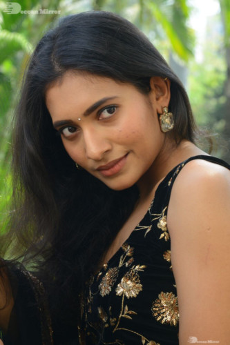 Telugu Actress Gnaneswari Kandregula in a black salwar dress