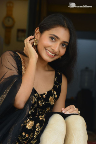 Gnaneswari Kandregula (25)