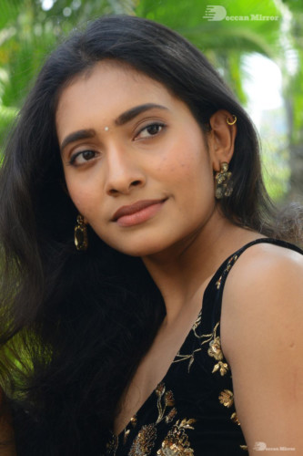Telugu Actress Gnaneswari Kandregula in a black salwar dress