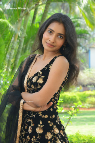 Gnaneswari Kandregula (42)