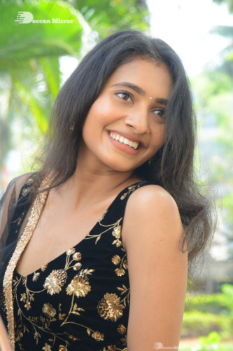 Telugu Actress Gnaneswari Kandregula in a black salwar dress