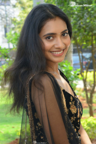 Telugu Actress Gnaneswari Kandregula in a black salwar dress