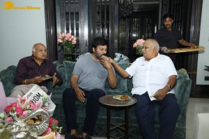 Godfather movie success celebration by Chiranjeevi, Mohan Raja, R B Choudary and Thaman