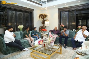 Godfather movie success celebration by Chiranjeevi, Mohan Raja, R B Choudary and Thaman