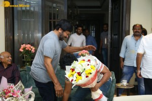 Godfather movie success celebration by Chiranjeevi, Mohan Raja, R B Choudary and Thaman