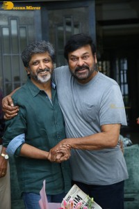 Godfather movie success celebration by Chiranjeevi, Mohan Raja, R B Choudary and Thaman