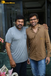 Godfather movie success celebration by Chiranjeevi, Mohan Raja, R B Choudary and Thaman