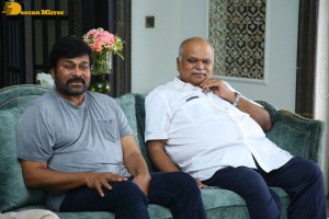 Godfather movie success celebration by Chiranjeevi, Mohan Raja, R B Choudary and Thaman