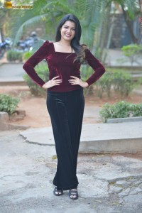 actres goldie nissy photoshoot in a maroon velvet top