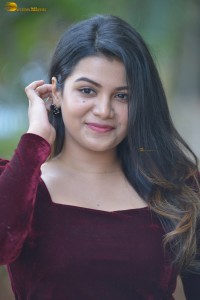 actres goldie nissy photoshoot in a maroon velvet top