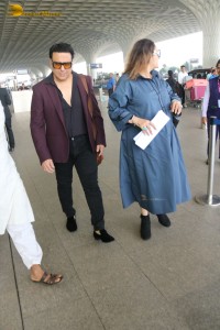 Bollywood Star Govinda spotted with wife Sunita and daughter Tina