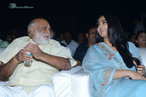 HIT Movie Prerelease Event attended by Ruhani Sharma, Vishwak Sen, Anushka and Rajamouli