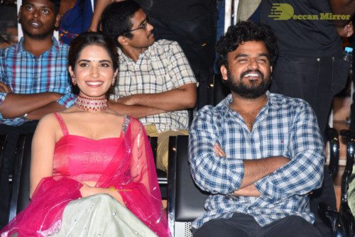 Telugu Movie HIT prerelease function in Vizag