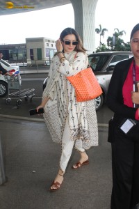 actress Hansika Motwani sweet looks in a white salwar dress