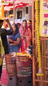 actress hansika motwani beautiful in a orange dress