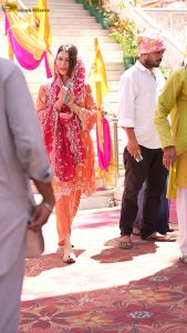actress hansika motwani beautiful in a orange dress