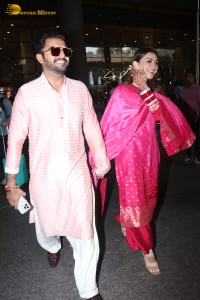 Indian Actress Hansika Motwani spotted with her husband Sohael Khaturiya at Mumbai Airport