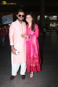 Indian Actress Hansika Motwani spotted with her husband Sohael Khaturiya at Mumbai Airport