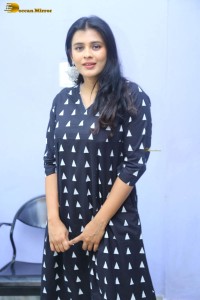 actress hebah patel photoshoot
