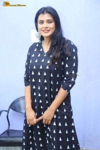 actress hebah patel photoshoot