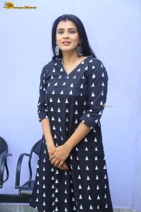 actress hebah patel photoshoot