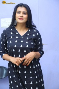 actress hebah patel photoshoot