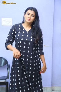 actress hebah patel photoshoot