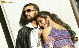 Hebbuli Working Stills including the lead actors Kiccha Sudeep and Amala Paul