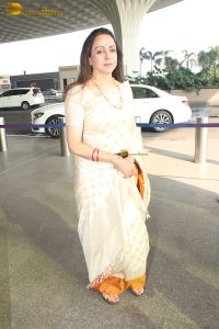 bollywood actress Hema Malini gorgeous in a saree
