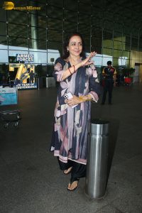 bollywood dream girl hema malini in a salwar dress at mumbai airport