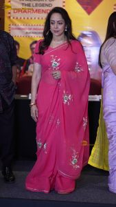 actress hema malini gorgeous in a pink and red saree