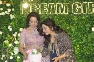 Hema Malini’s 75th Birthday Bash attended by Madhuri Dixit, Rekha, Juhi Chawla, Jeetendra, Vidya Balan, Raveena Tandon, and other friends and family
